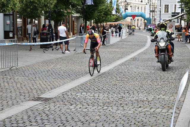 也带来了M 也带来了M